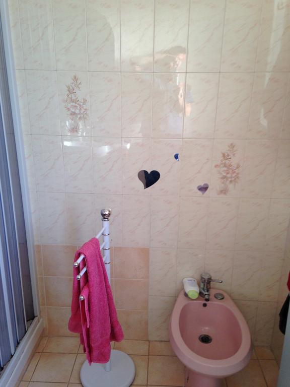 B&B Cagliari Ariosto קליארי חדר תמונה